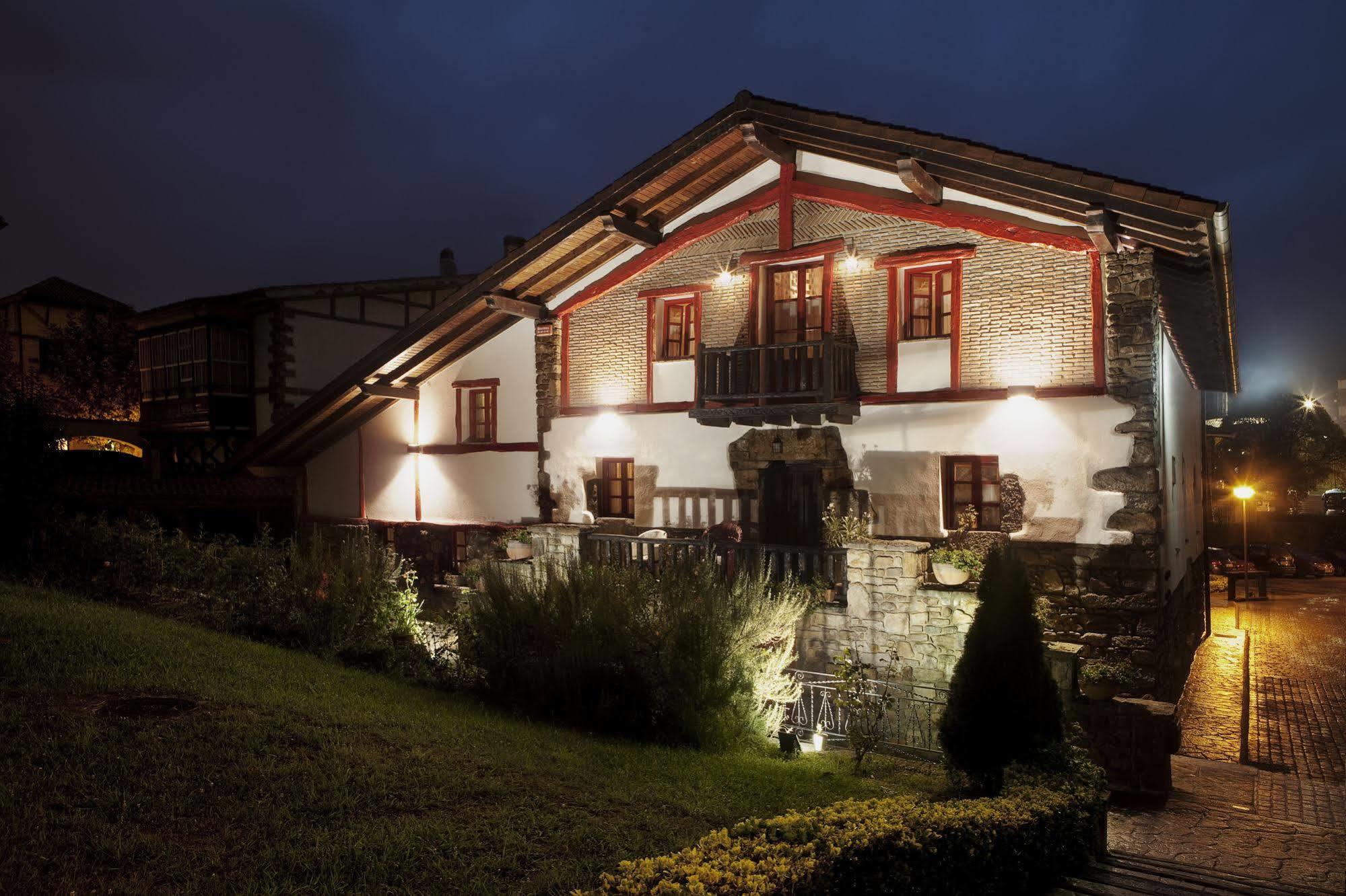 Hotel Iraragorri Galdakao Exterior foto